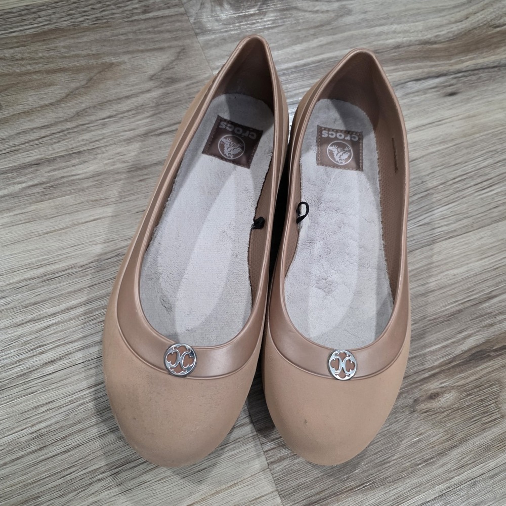 Crocs Mammoth Womens Tan Slip On Casual Shoes Fleece Lined Ballet Flats Size 8